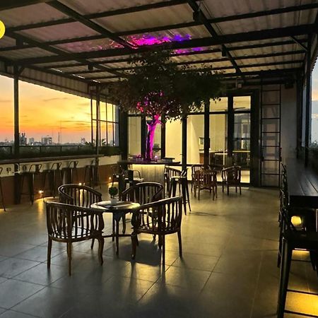 Kostello Rajawali Palembang Kültér fotó